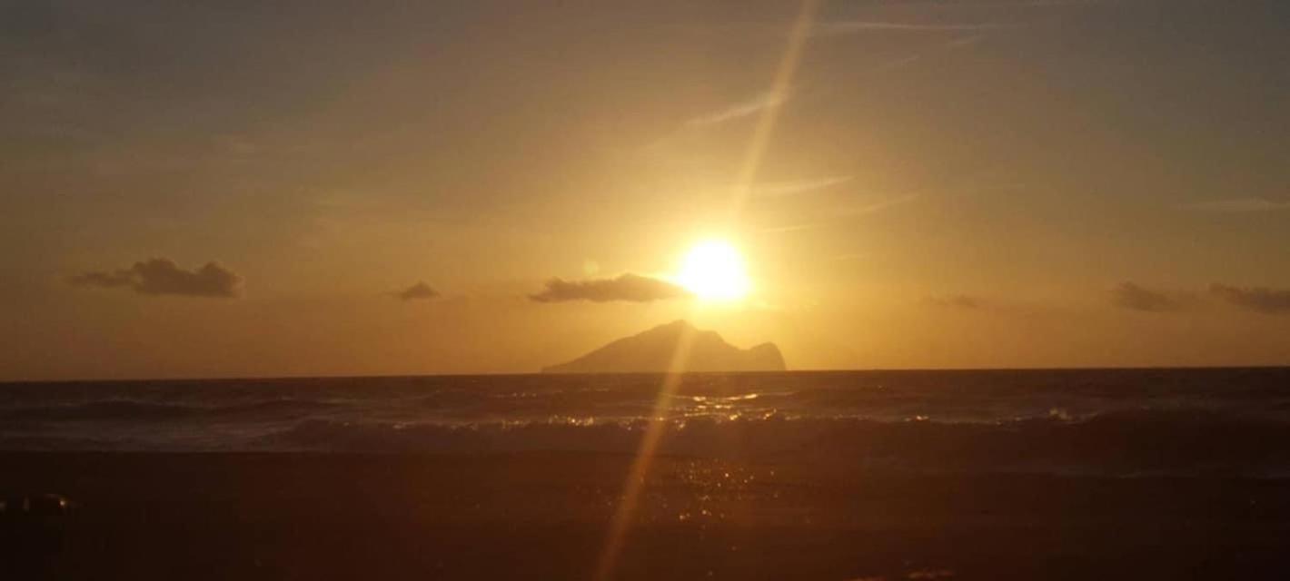 Yilan Greenbird Of Happiness B&B 五結郷 エクステリア 写真